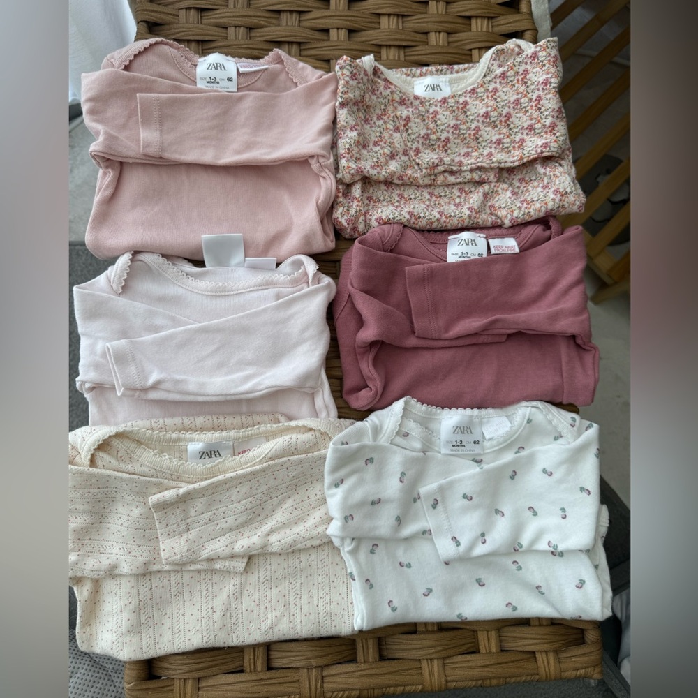 BUNDLE of 6 Zara Baby bodysuits in Pink and Cream
